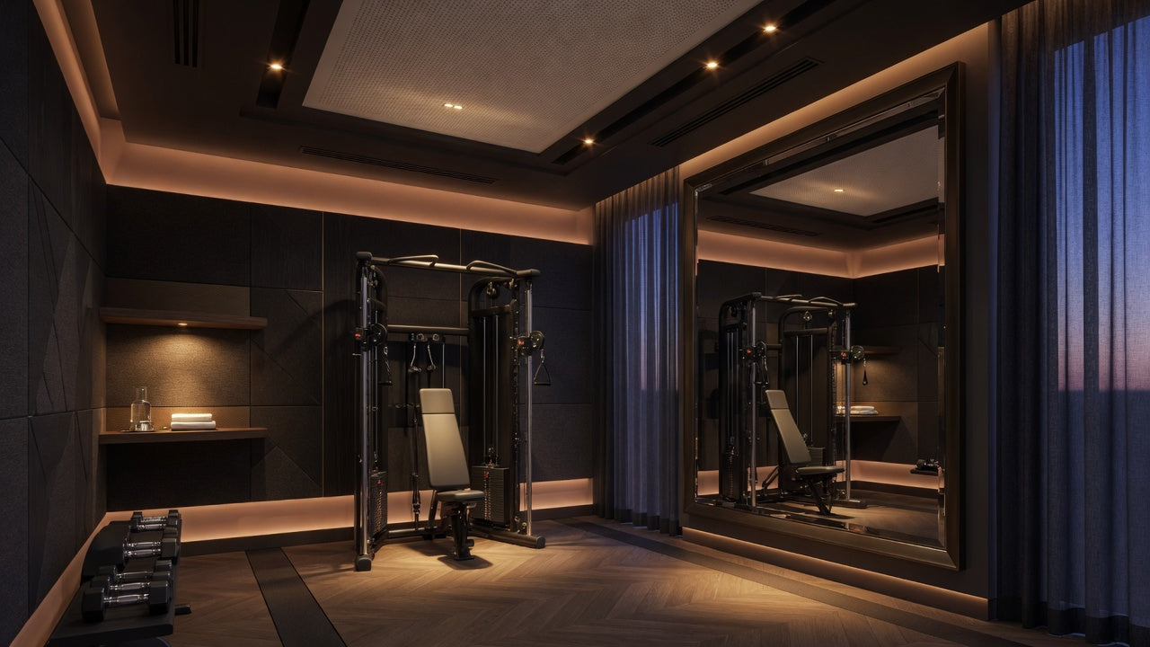 Éclairage, miroirs, son et climatisation d'un home gym : comment créer une expérience et pas juste une salle