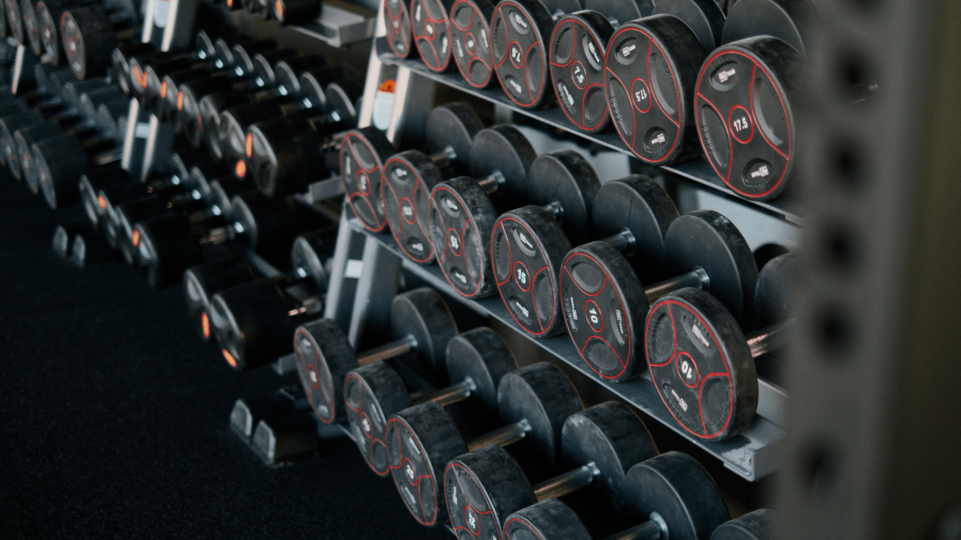 Optimiser le rangement de son home gym : astuces et équipements pratiques