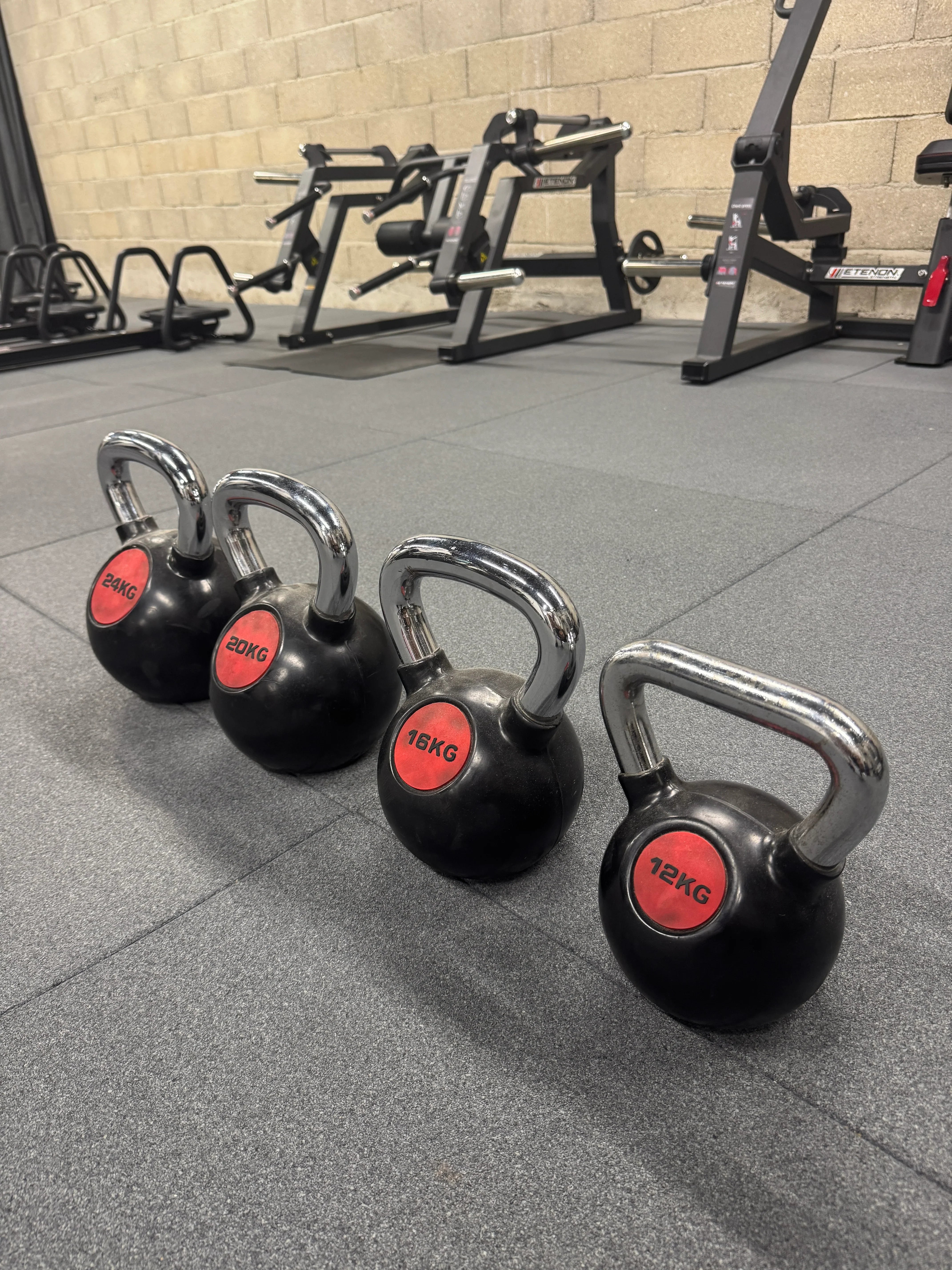 Série Kettlebell Caoutchouc 12-16-20-24kg (Occasion)